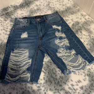 ALMOST FAMOUS SHORTS